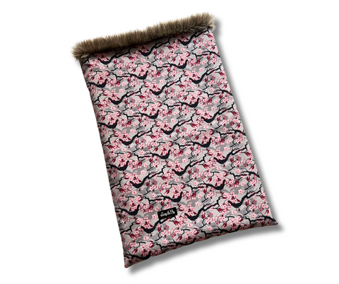 Sakura - Softschell Hundeschlafsack für kleinen Hund/ 50cm x 35cm (nicht umgeschlagen)